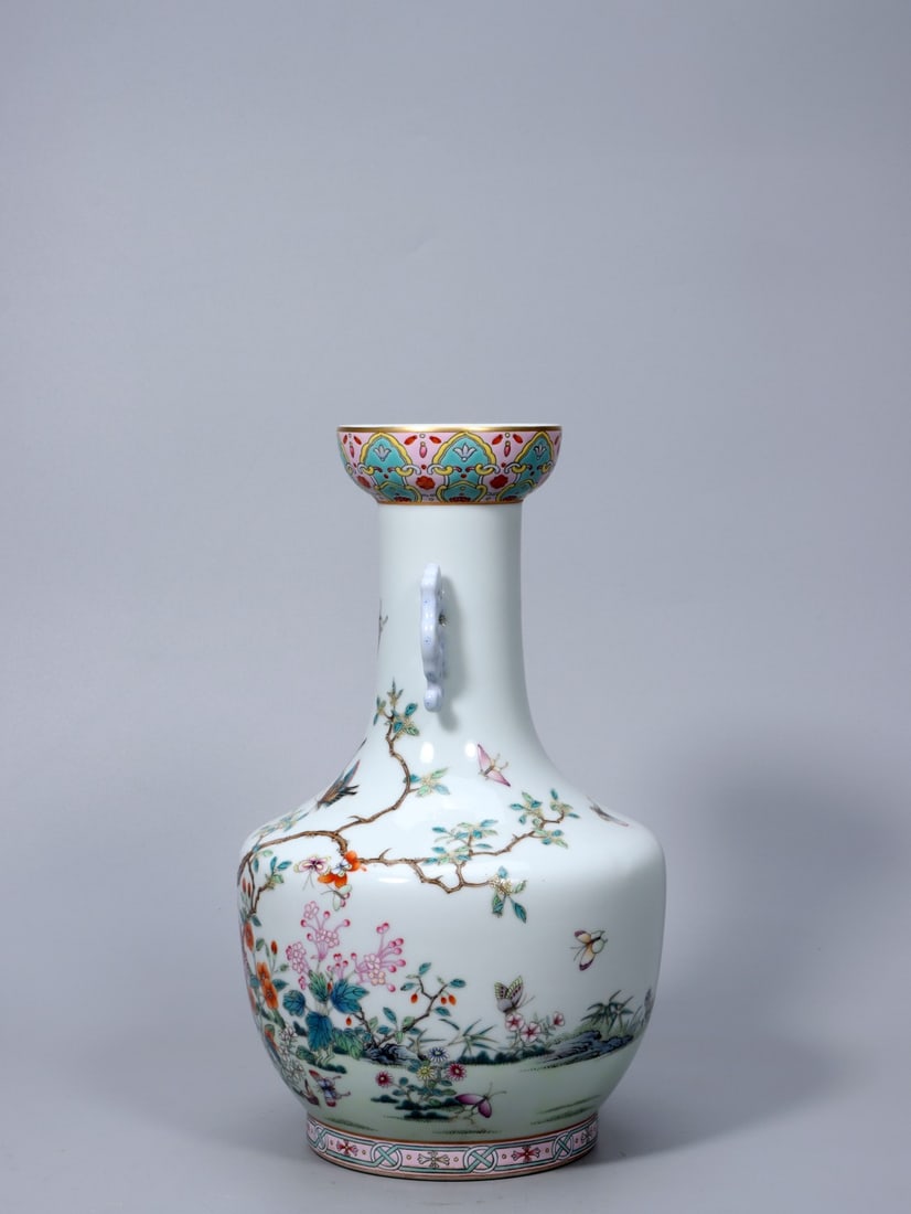 A Exquisite Enamel Flower Pattern Ruyi-Ears Vase - 2