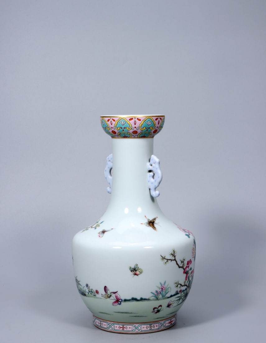A Exquisite Enamel Flower Pattern Ruyi-Ears Vase - 3