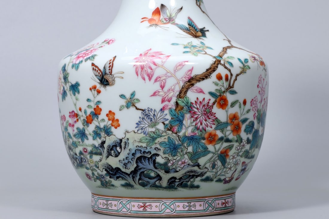 A Exquisite Enamel Flower Pattern Ruyi-Ears Vase - 5