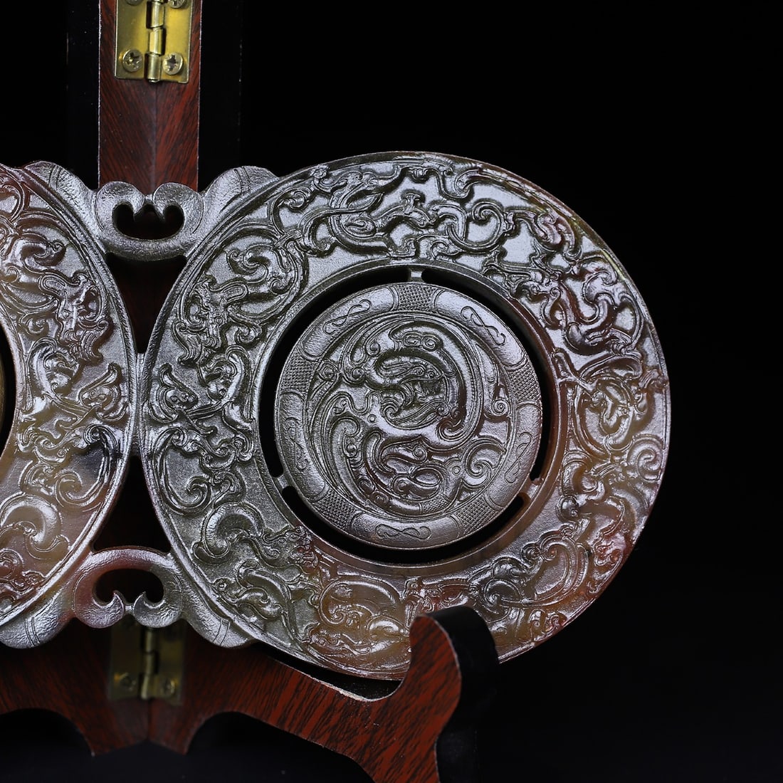 A Exquisite Hotan Jade Dragon Pattern Jade Pendant - 2