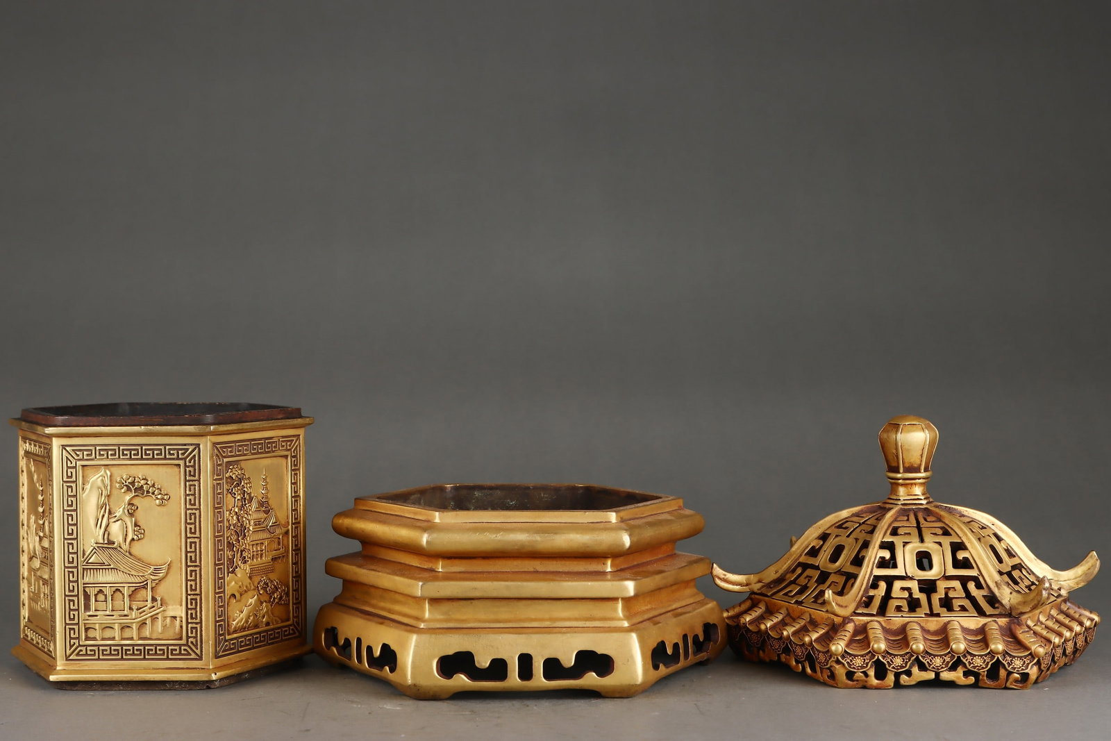 A Exquisite Gilt Bronze Landscape Pattern Censer - 7