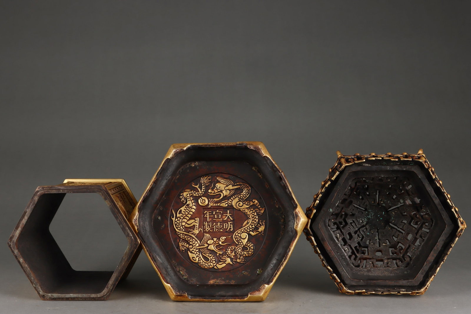 A Exquisite Gilt Bronze Landscape Pattern Censer - 9