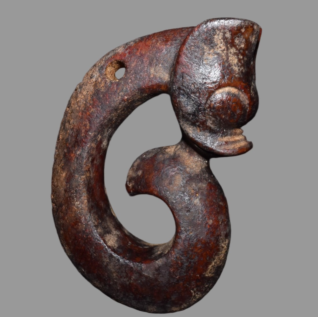 A Exquisite Hemoyu Dragon: A Exquisite Hemoyu Dragon,Ancient Time, China,Size:6.2inx4.5in,Weight:780g 河磨玉龙,远古时期