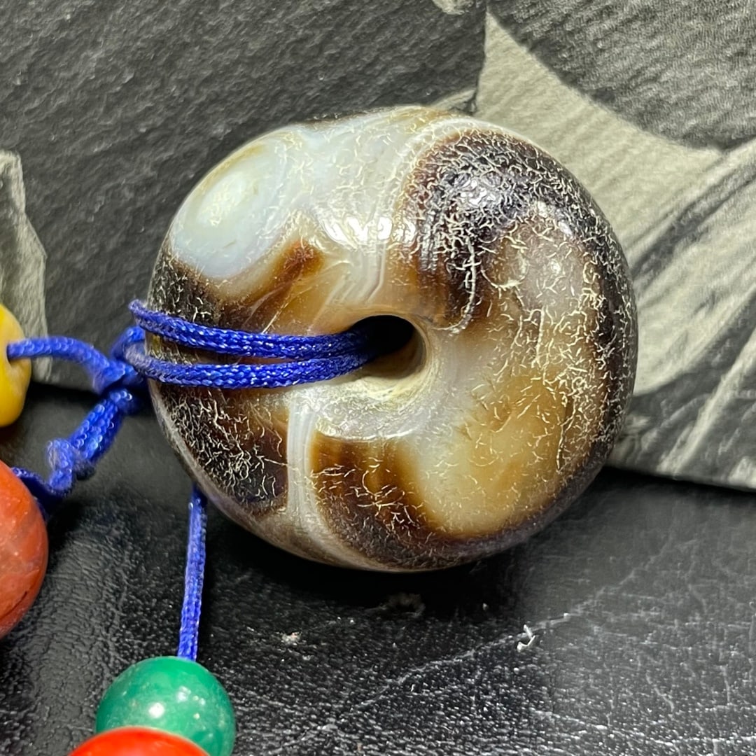 A Exquisite Two Eye Dzi bead - 3