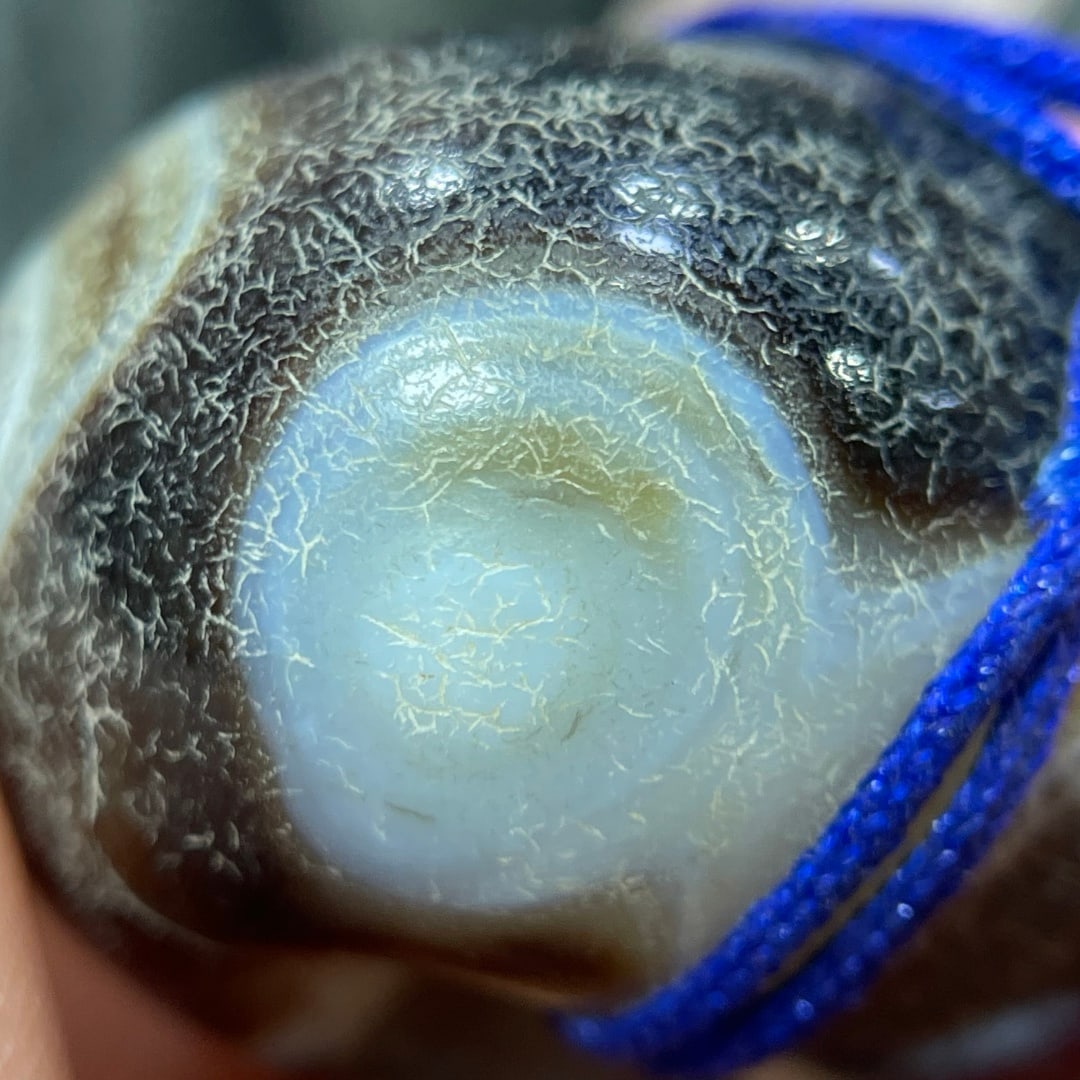 A Exquisite Two Eye Dzi bead - 8