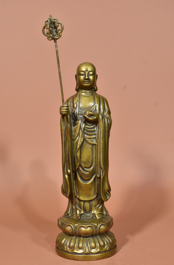 A Exquisite Gilt Bronze Buddha Statue Ornament: A Exquisite Gilt Bronze Buddha Statue Ornament,Qing Dynasty, China,Qianlong Four-character Mark,Size:12.4inx3.9in,Weight:2400g