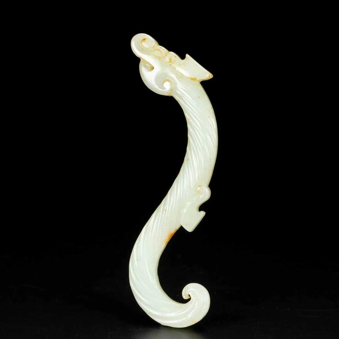 A Exquisite Hotan Jade Dragon: A Exquisite Hotan Jade Dragon,Han Dynasty, China,Size:3inx1inx0.2in,Weight:8.9g 和田玉龙,中国汉代