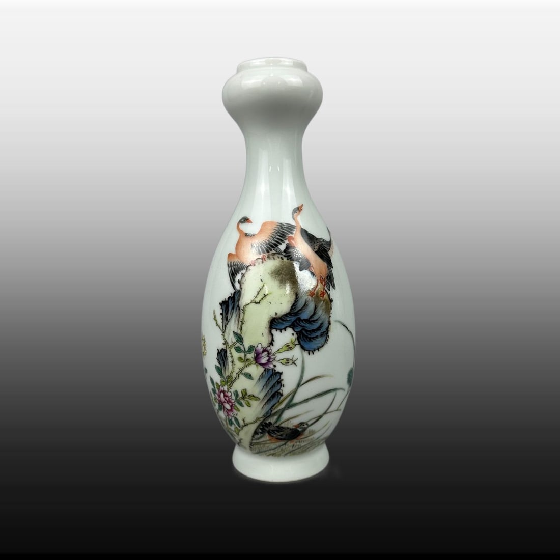 Enamel Flower and Bird Pattern Vase: Enamel Flower and Bird Pattern Vase,Qing Dynasty, China,Yongzheng Four-character Mark,Size:8.1inx3.2in