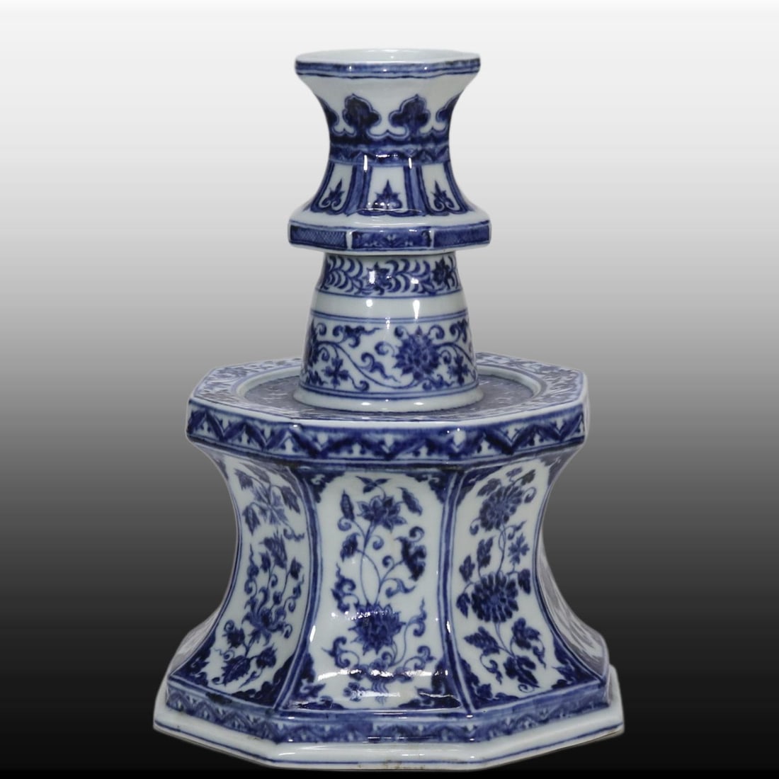 A Exquisite Blue and White Flower Pattern Candlestick - 2