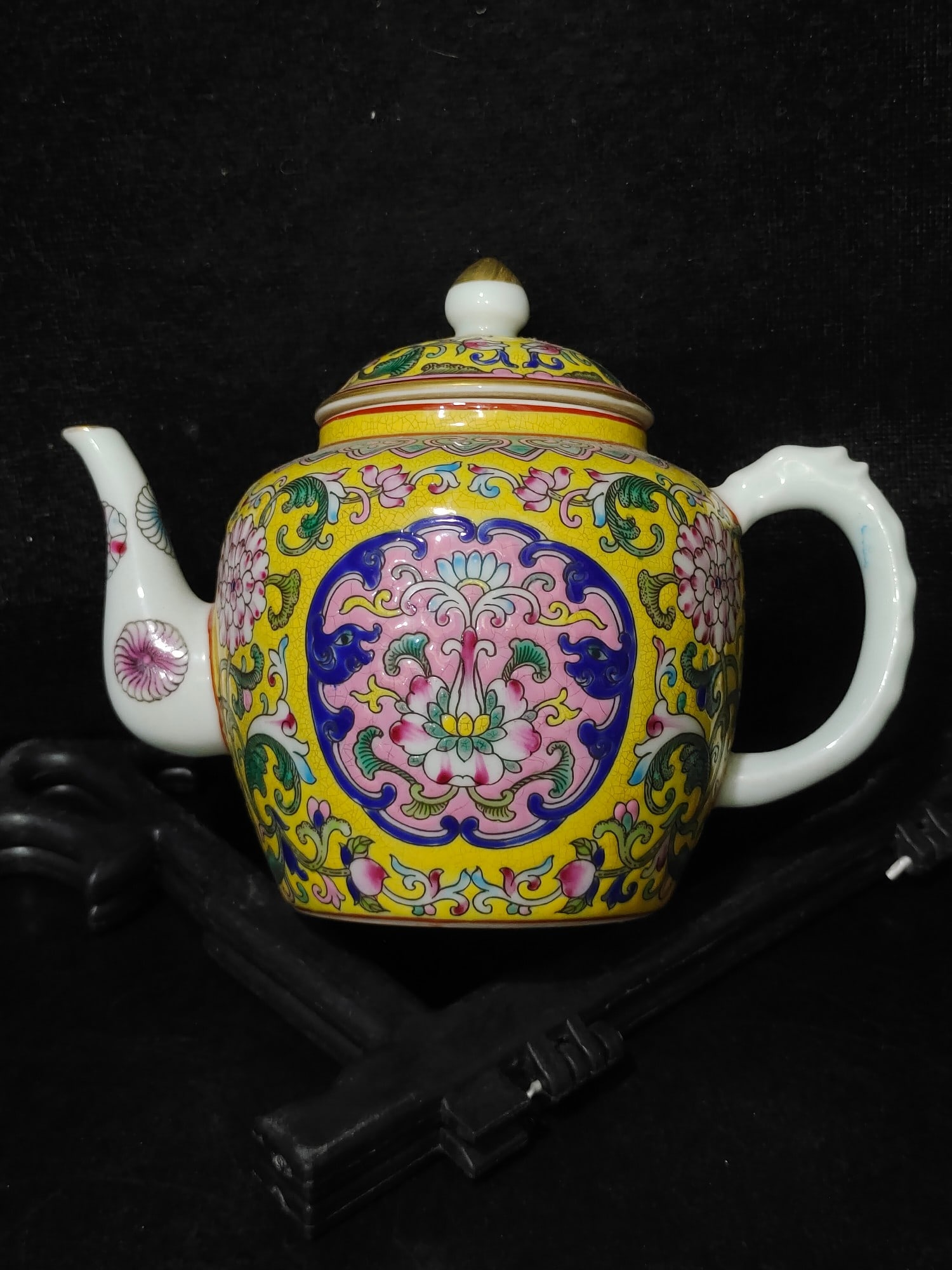 A Exquisite Enamel Lotus Pattern Ewer - 5
