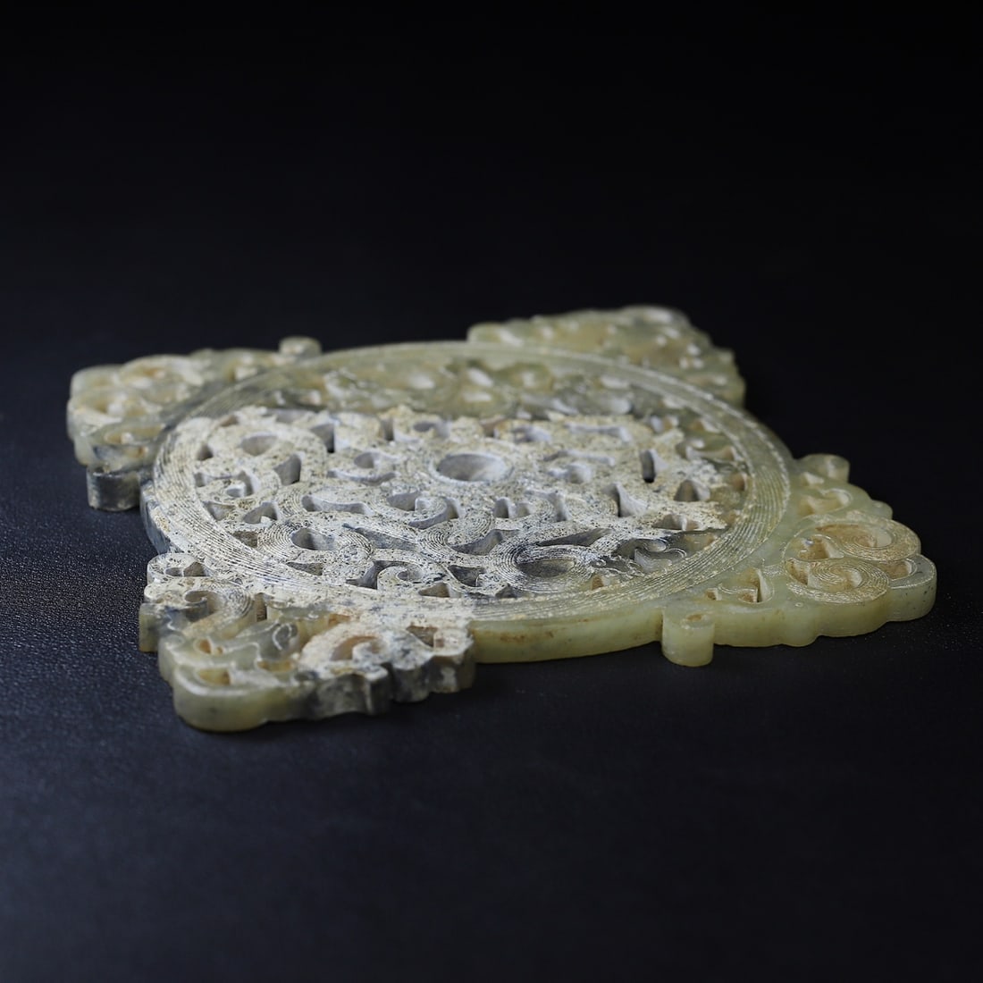 A Exquisite Hotan Jade Dragon Pattern Jade Pendant - 10
