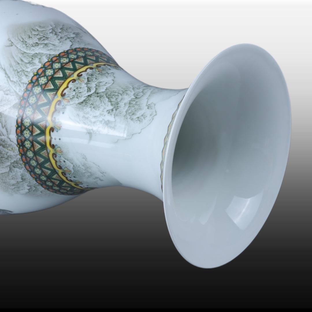 A Exquisite Ink Color Landscape Figures Pattern Vase - 8