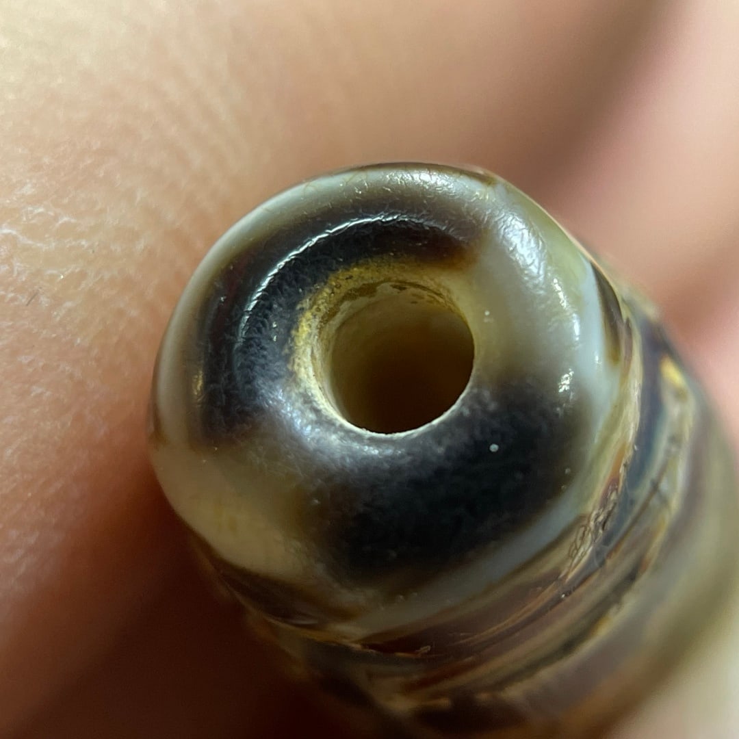 A Exquisite Two Eye Dzi bead - 4