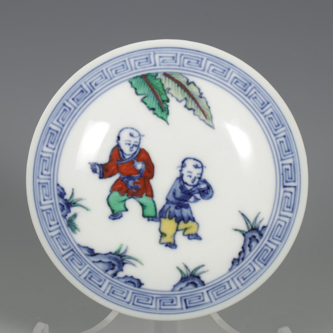 A Exquisite Doucai Figures Pattern Jar - 7
