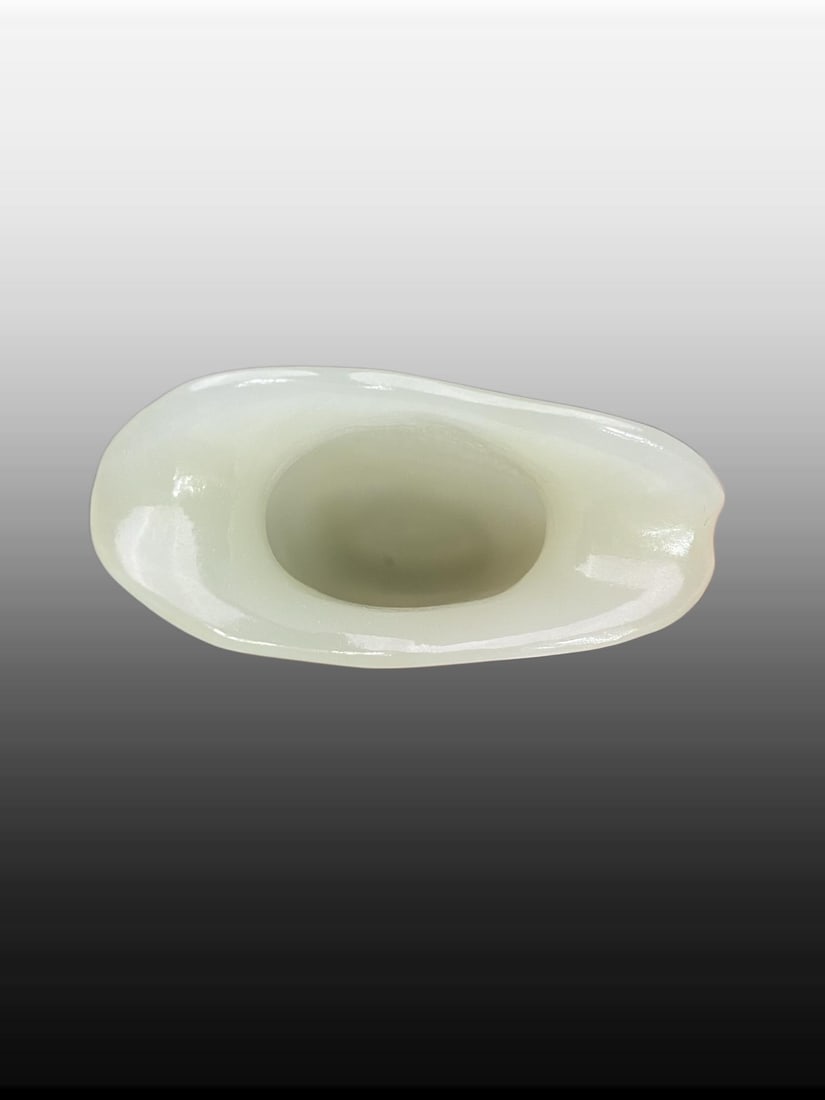 A Exquisite Hotan Jade Vase - 7