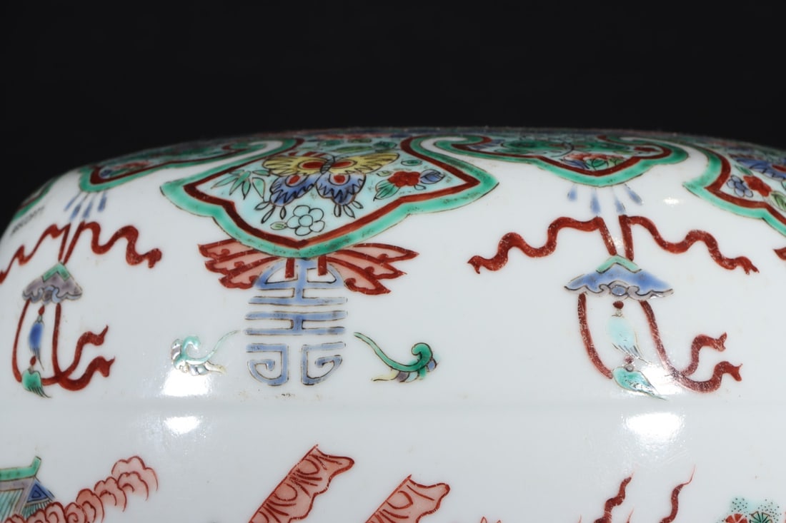 A Exquisite Wucai Figures Pattern Stool - 2