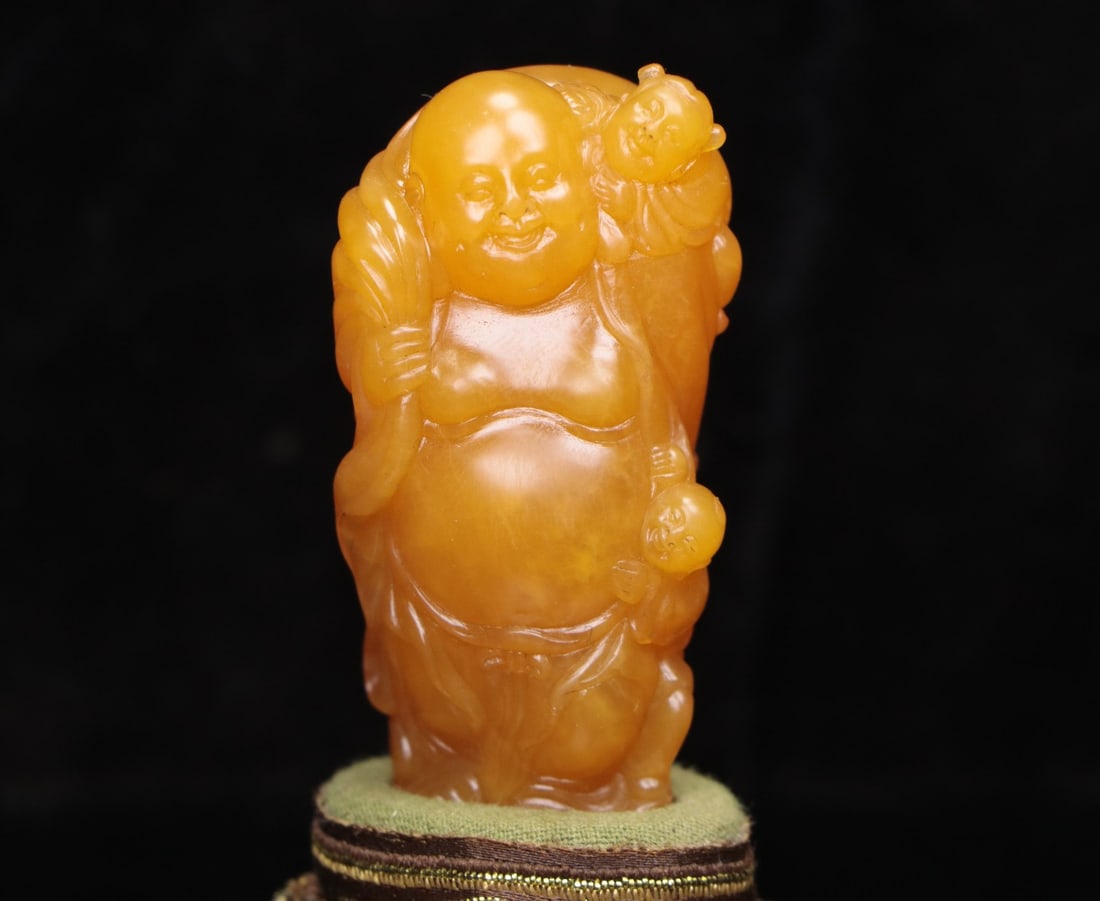 A Exquisite Shoushan Stone Buddha statue Ornament: A Exquisite Shoushan Stone Buddha statue Ornament,Qing Dynasty, China,With Mark,Size:2.4inx1.3inx1.1in,Weight:73g