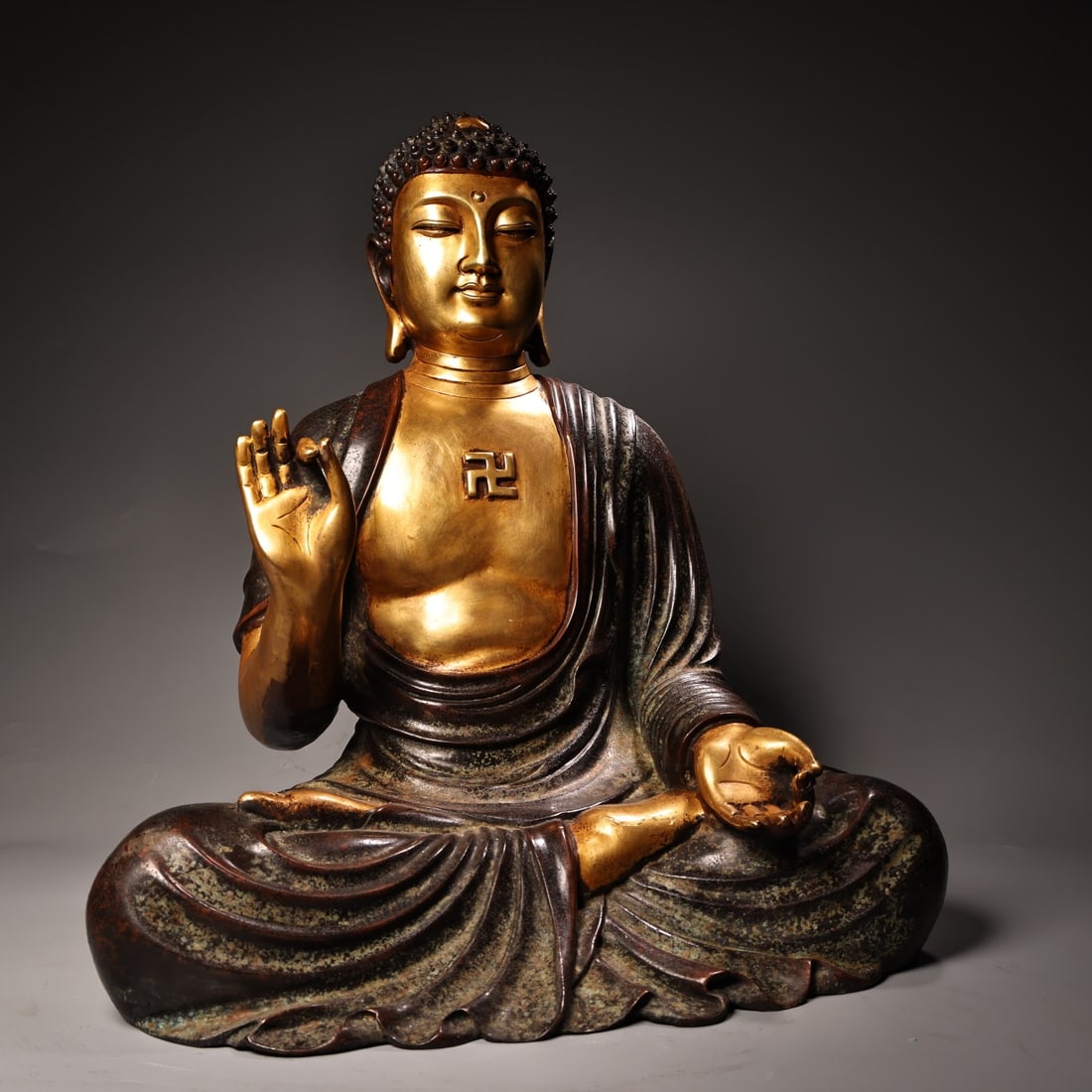 A Exquisite Gilt Bronze Buddha statue - 2