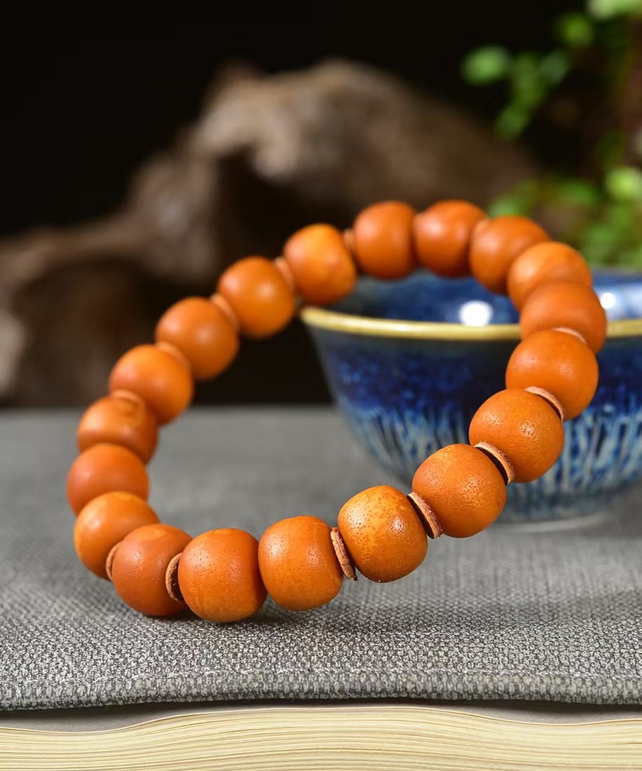 A Exquisite Amber Bracelet - 2