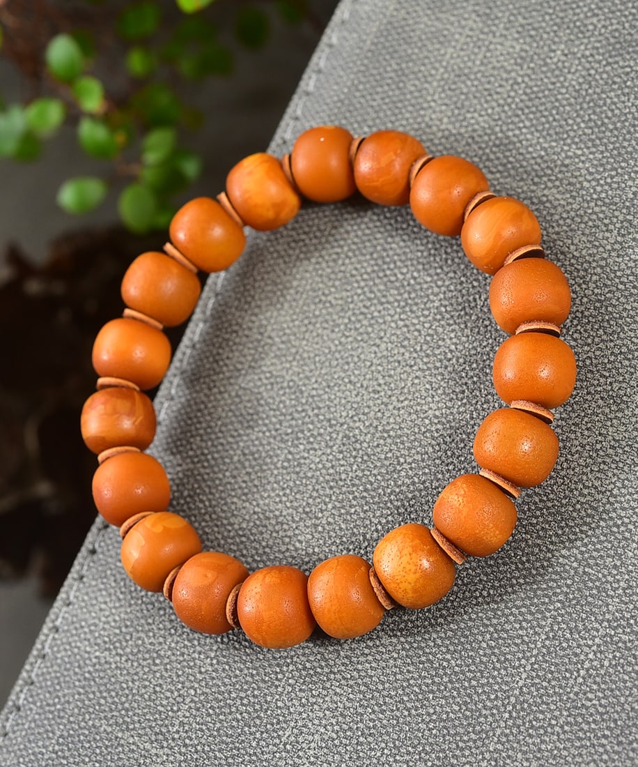 A Exquisite Amber Bracelet - 4