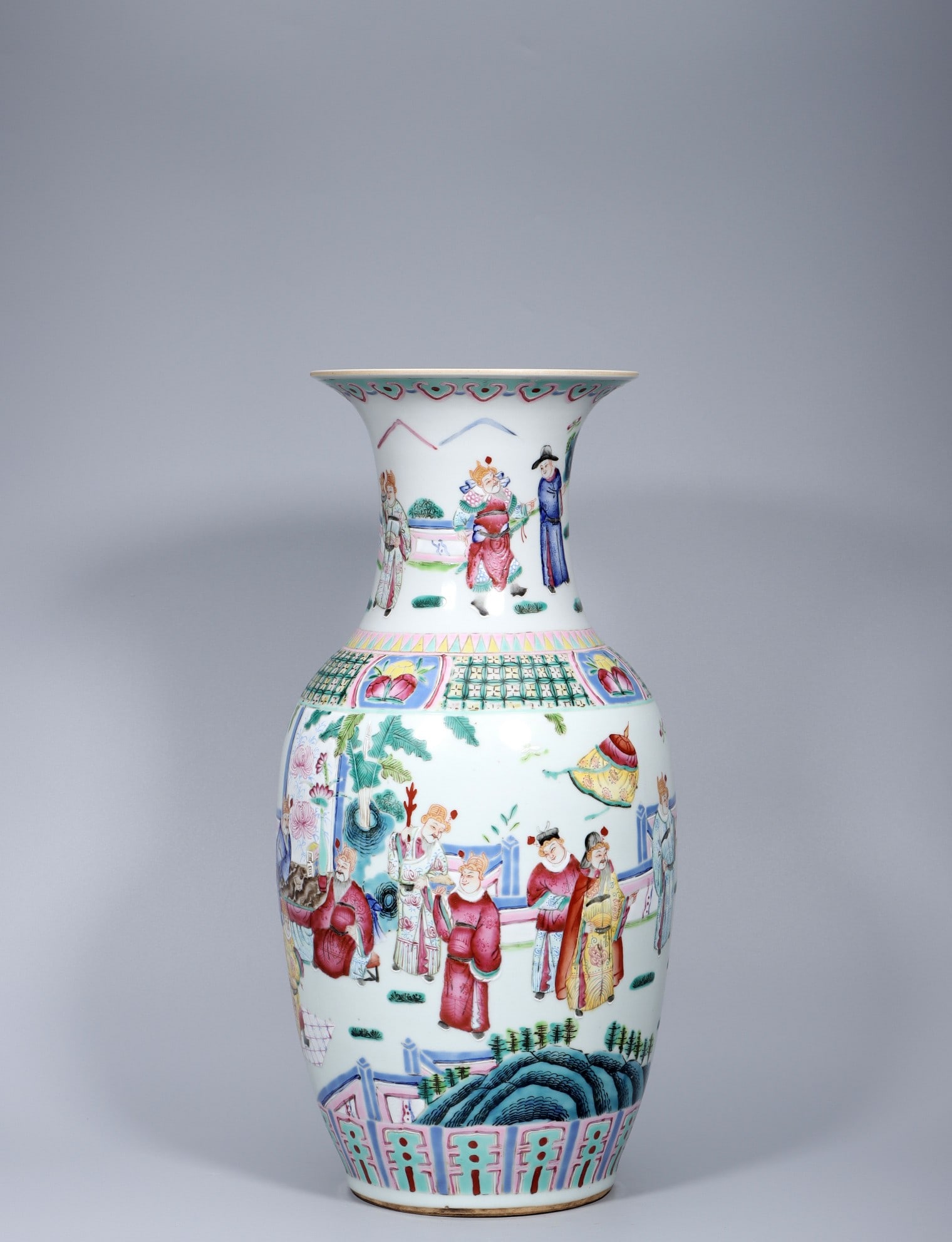 A Exquisite Famille-Rose Figures Pattern Vase: A Exquisite Famille-Rose Figures Pattern Vase,Qing Dynasty, China,Size:17.3inx7.9inx6.8inx5.5in,Weight:3827g 粉彩人物纹瓶,中国清代