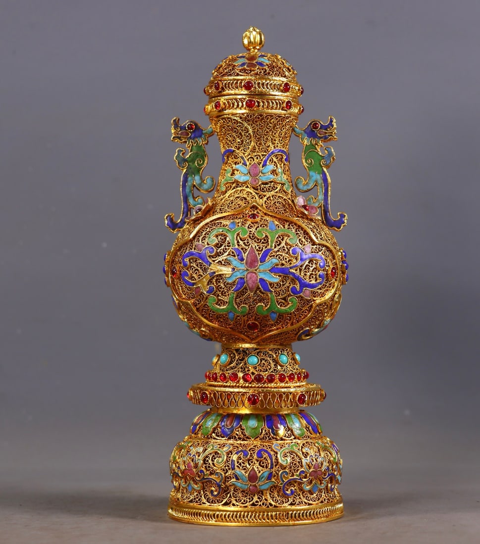 A Exquisite Filigree Gilt Inlaid Gems Double-Ears Vase: A Exquisite Filigree Gilt Inlaid Gems Double-Ears Vase,Qing Dynasty, China,Qianlong Four-character Mark,Size:9.4inx3.3inx3.3in,Weight:492g 花丝鎏金镶嵌宝ĳ