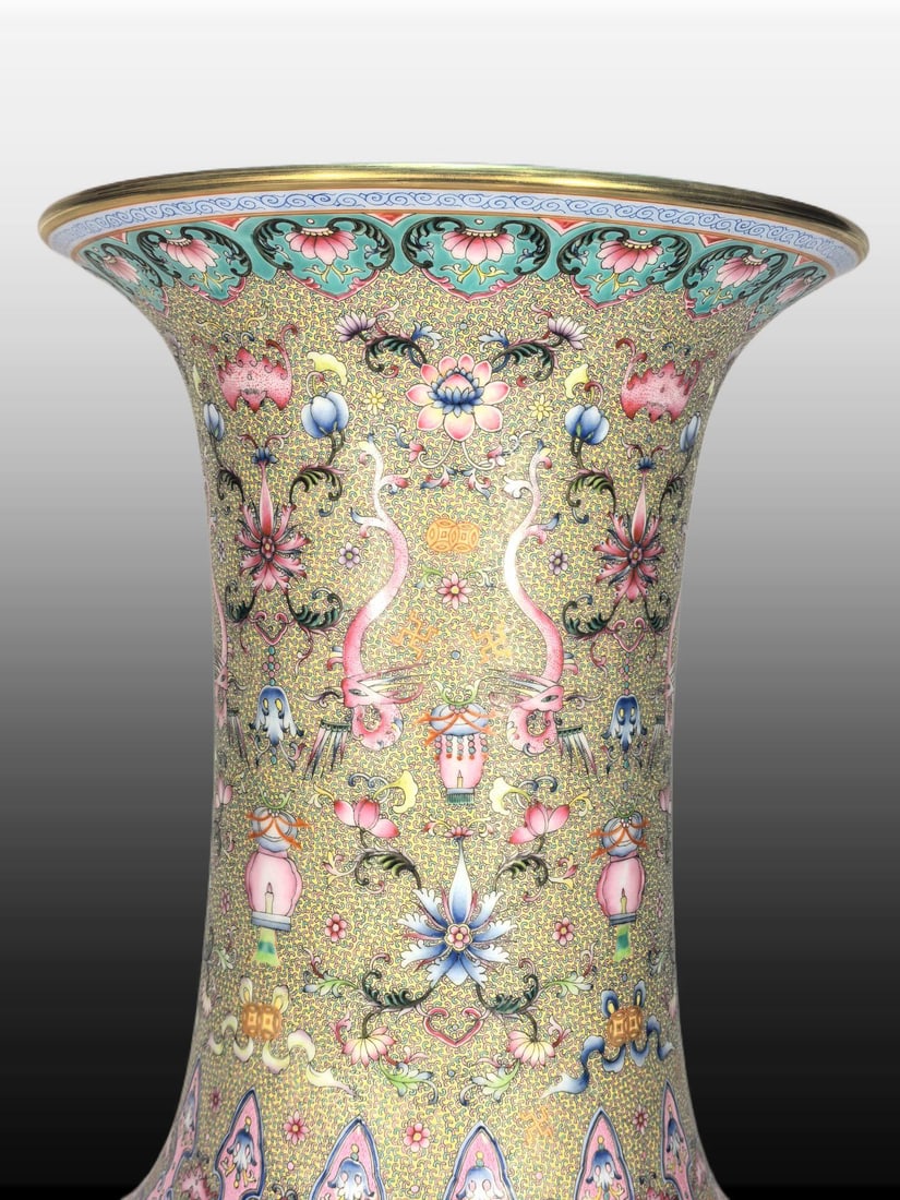 A Exquisite Enamel Landscape Pattern Vase - 8