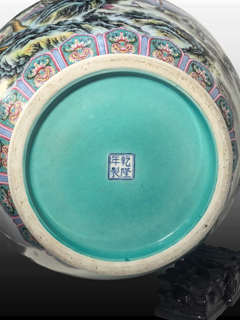 A Exquisite Enamel Landscape Pattern Vase - 9
