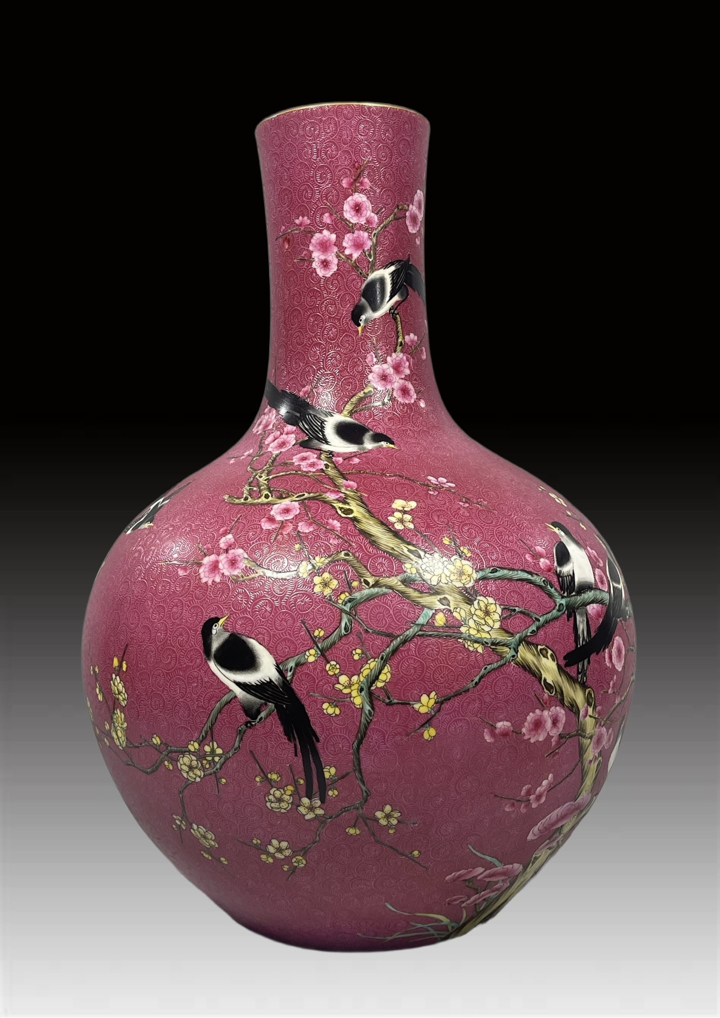 A Exquisite Ruby Red Glazed Flower and Bird Pattern Vase - 4