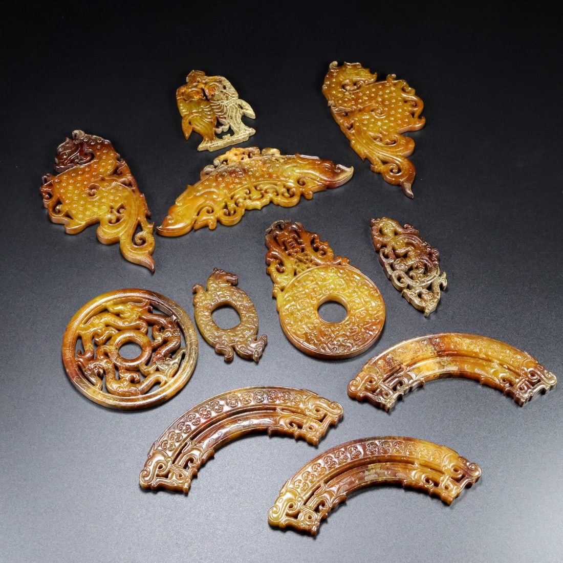A Set of Exquisite Hotan Jade Bi - 2
