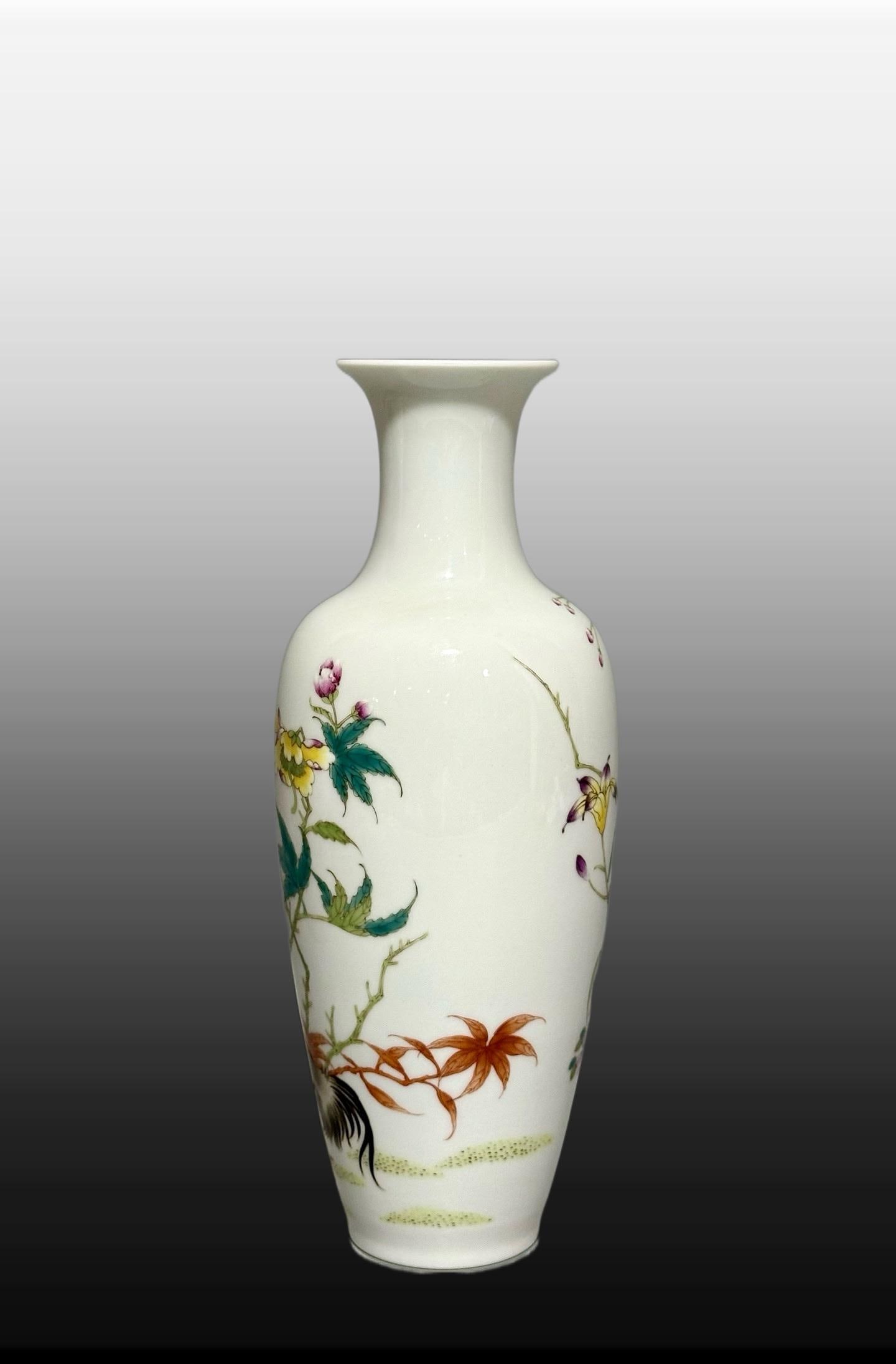 A Exquisite Enamel Fowl Pattern Vase - 3