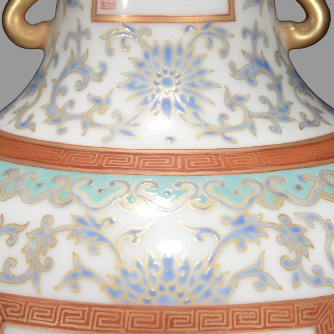 A Exquisite Famille-Rose Gilt Flower Pattern Double-Ears Vase - 7