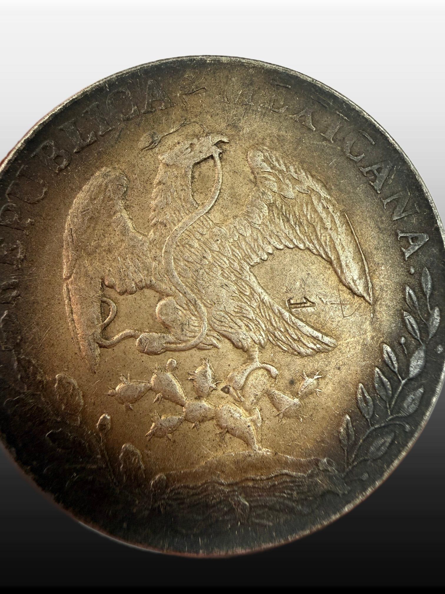 A Exquisite Eagle Foreign Coin - 2