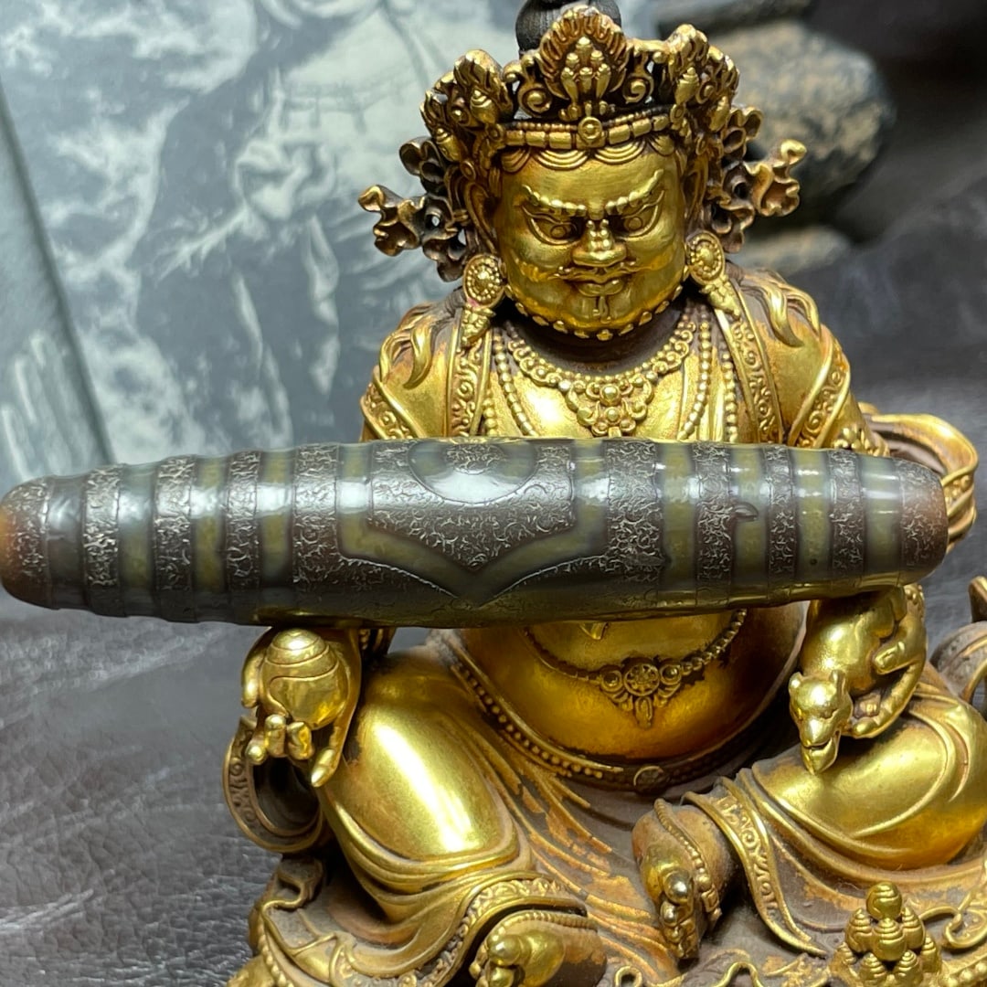 A Exquisite Three Eye Dzi bead - 2