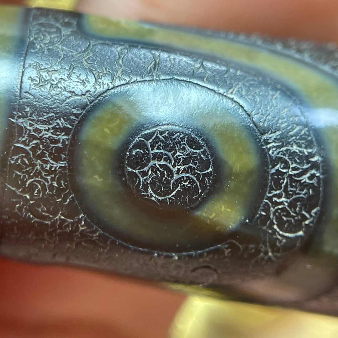 A Exquisite Three Eye Dzi bead - 7