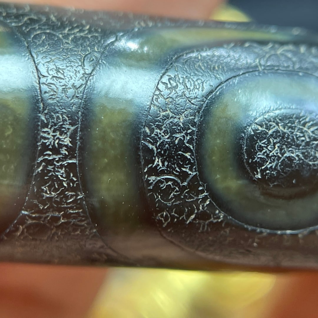 A Exquisite Three Eye Dzi bead - 8