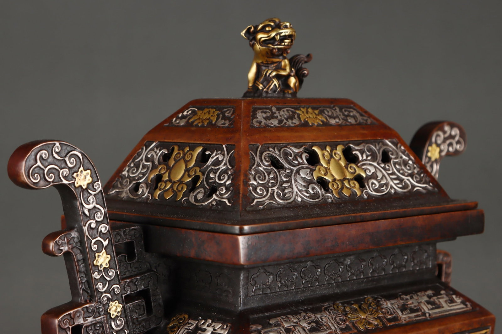A Exquisite Gilt Bronze Dragon Pattern Square Censer - 4