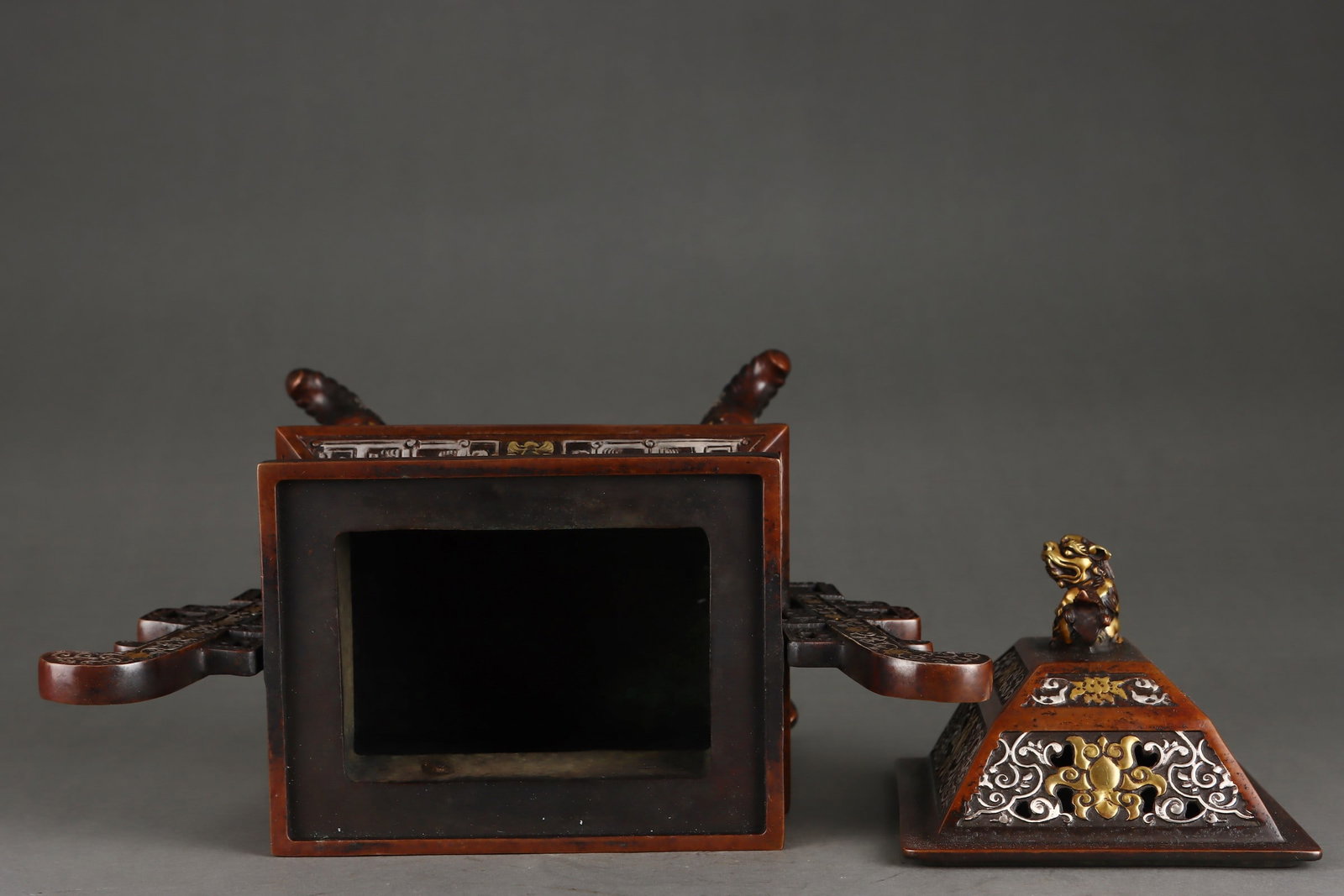 A Exquisite Gilt Bronze Dragon Pattern Square Censer - 8