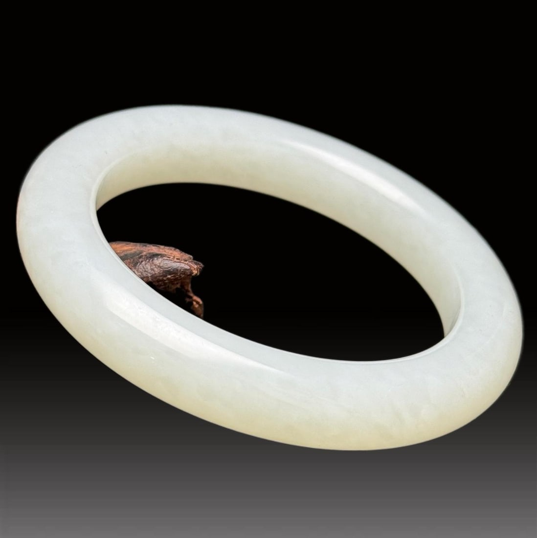 A Exquisite Hotan Jade Bracelet - 4