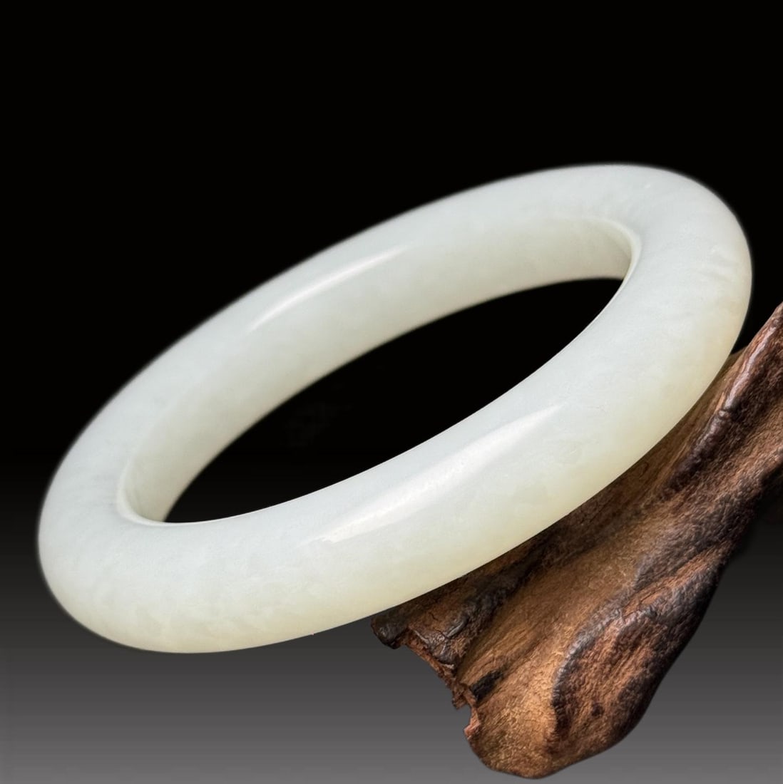 A Exquisite Hotan Jade Bracelet - 7