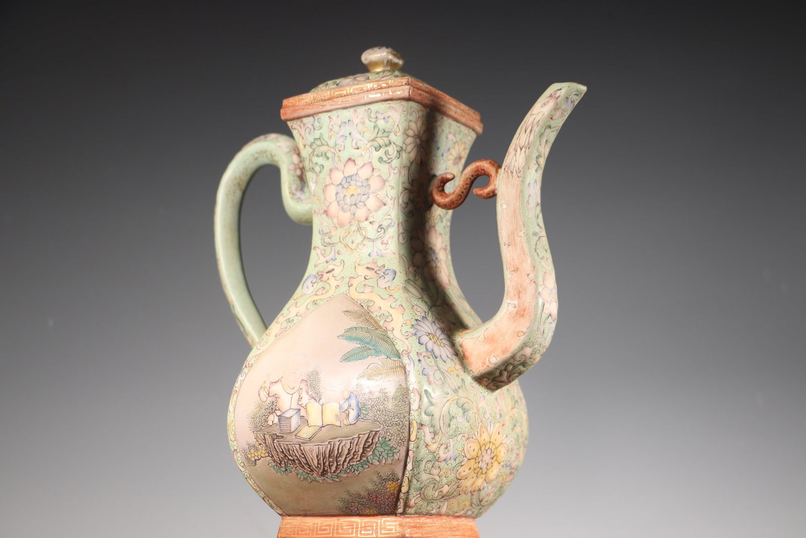 A Exquisite Enamel Figures Pattern Purple Sands Teapot - 4