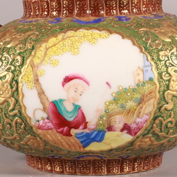 A Exquisite Enamel Green Ground Figures Pattern Teapot - 3