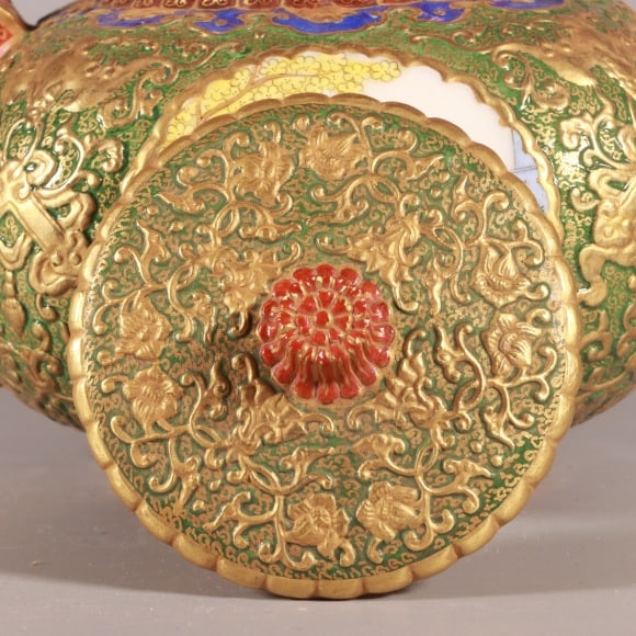 A Exquisite Enamel Green Ground Figures Pattern Teapot - 8