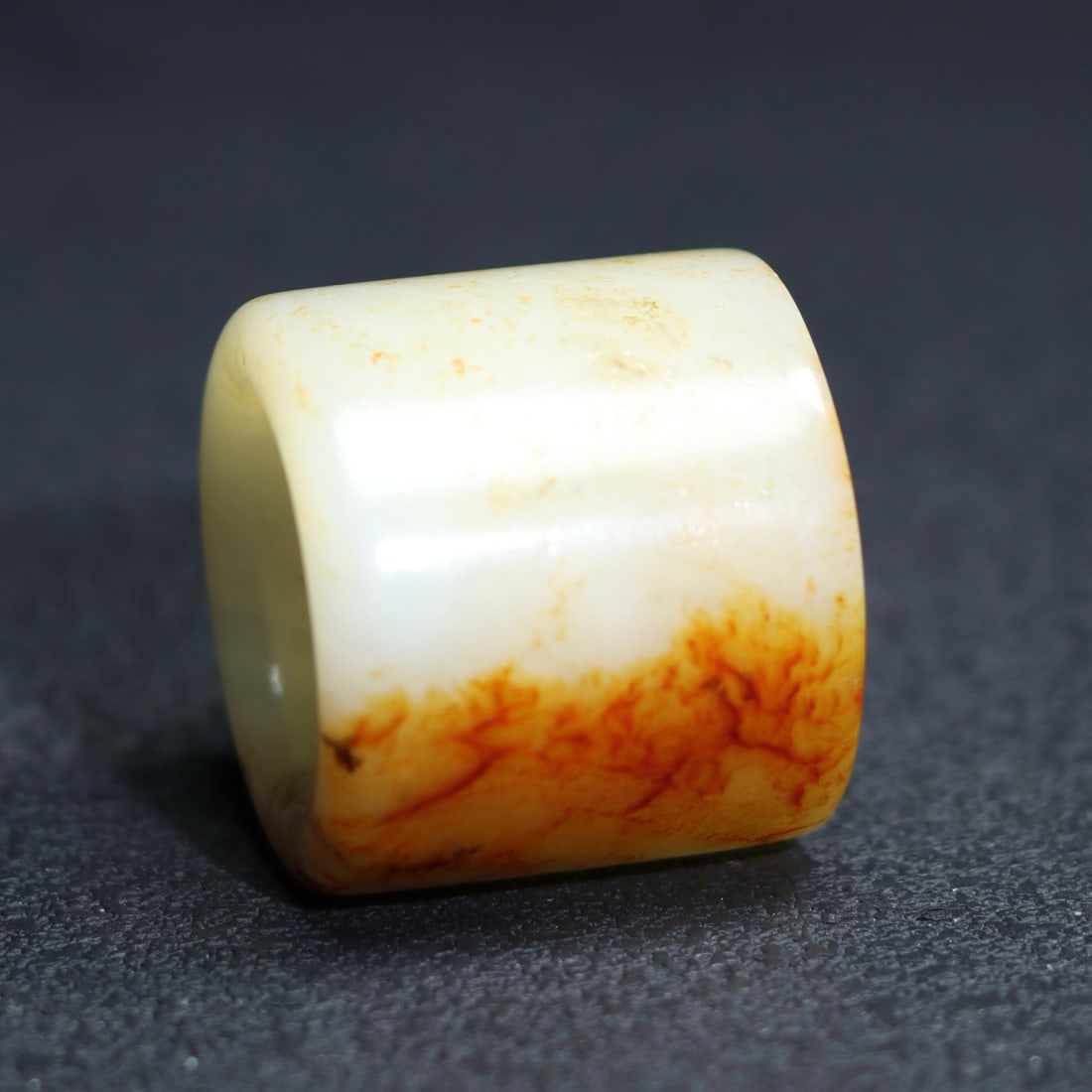 A Exquisite Hotan Jade Thumb Ring - 4