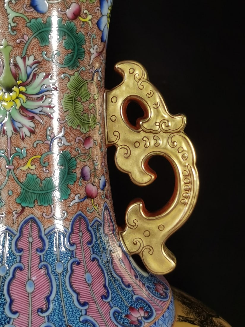 A Exquisite Enamel Buffalo Pattern Double-Ears Vase - 7