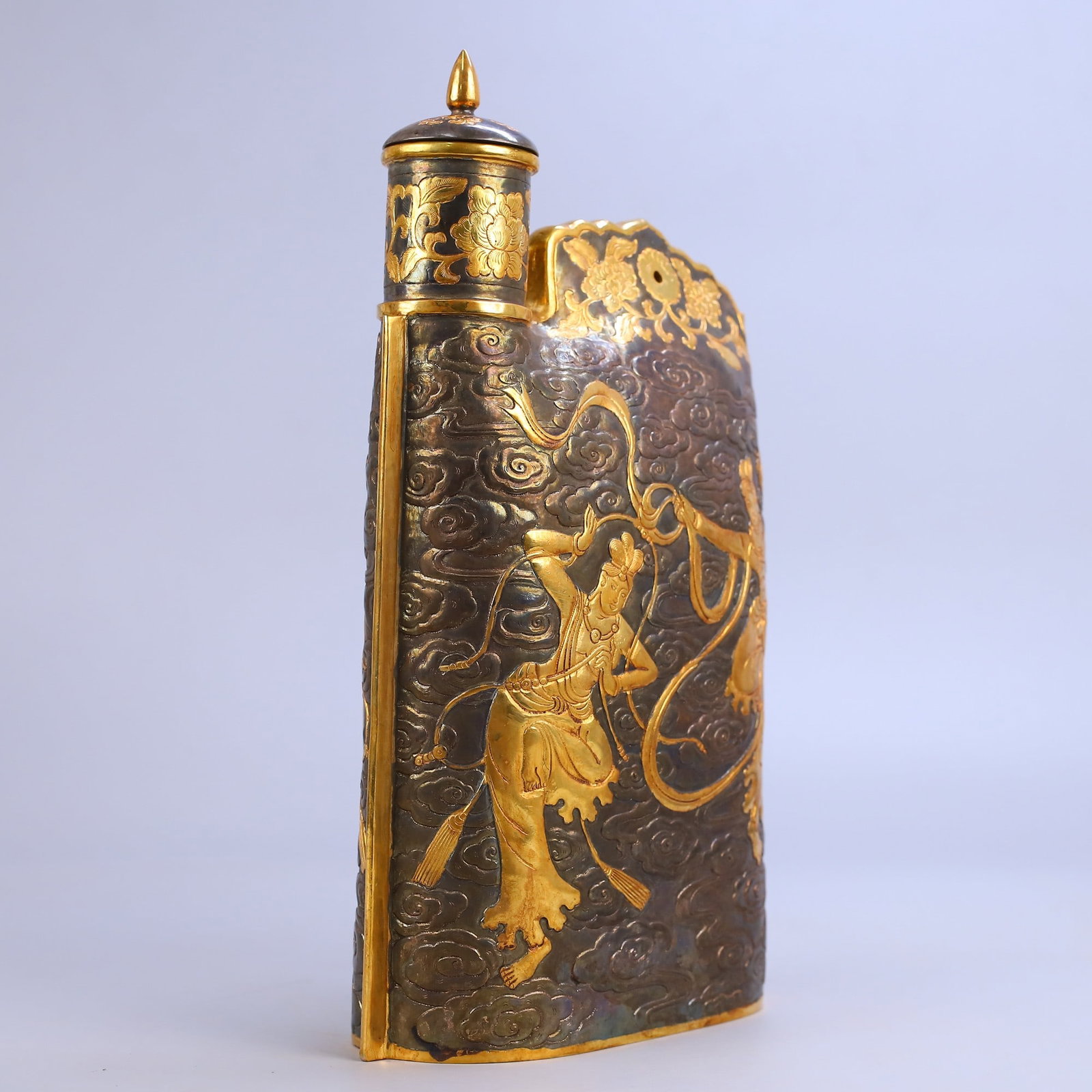 A Exquisite Gilt Bronze Figures Pattern Ewer - 4
