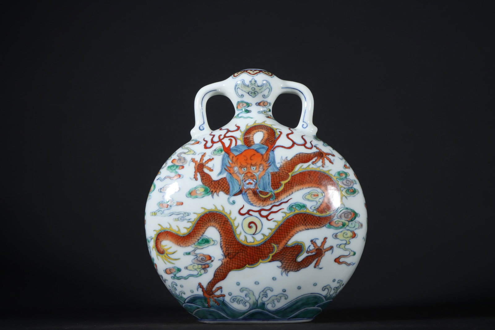 A Exquisite Doucai Seawater Pattern Dragon Pattern Vase - 6