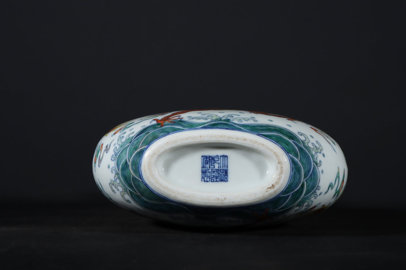 A Exquisite Doucai Seawater Pattern Dragon Pattern Vase - 9