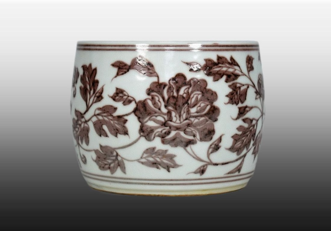 A Exquisite Underglaze-Red Lotus Pattern Jar - 4
