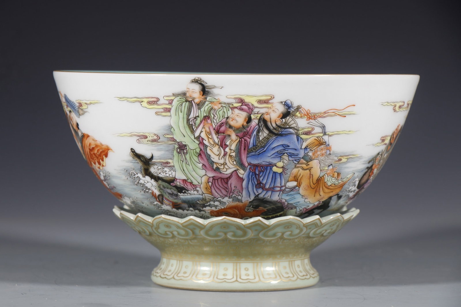 A Exquisite Famille-Rose Figures Pattern Bowl: A Exquisite Famille-Rose Figures Pattern Bowl,Qing Dynasty, China,Qianlong Six-character Mark,Size:4.3inx7.5inx3.3in